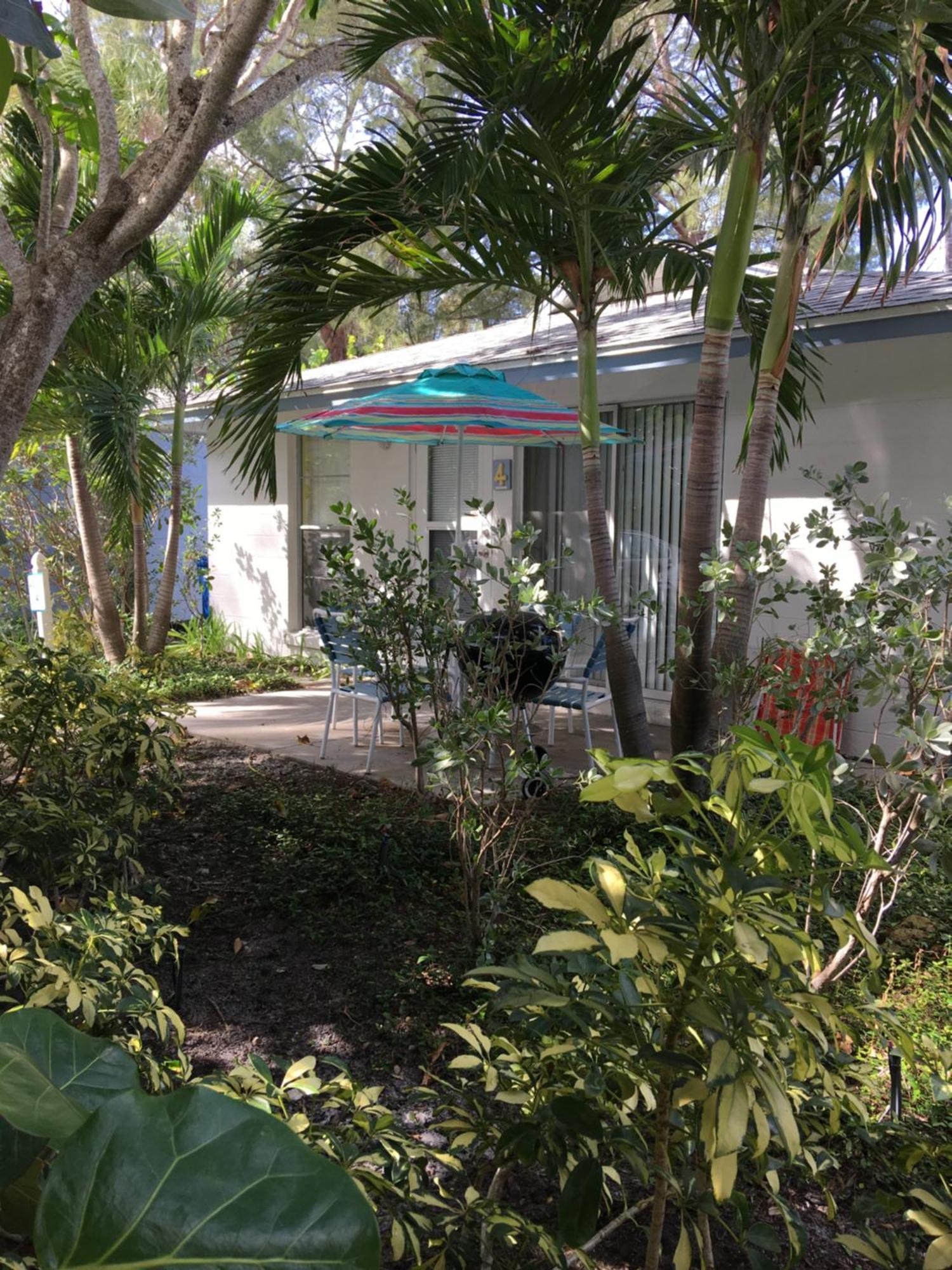 Bamboo Apartments Holmes Beach Exterior photo